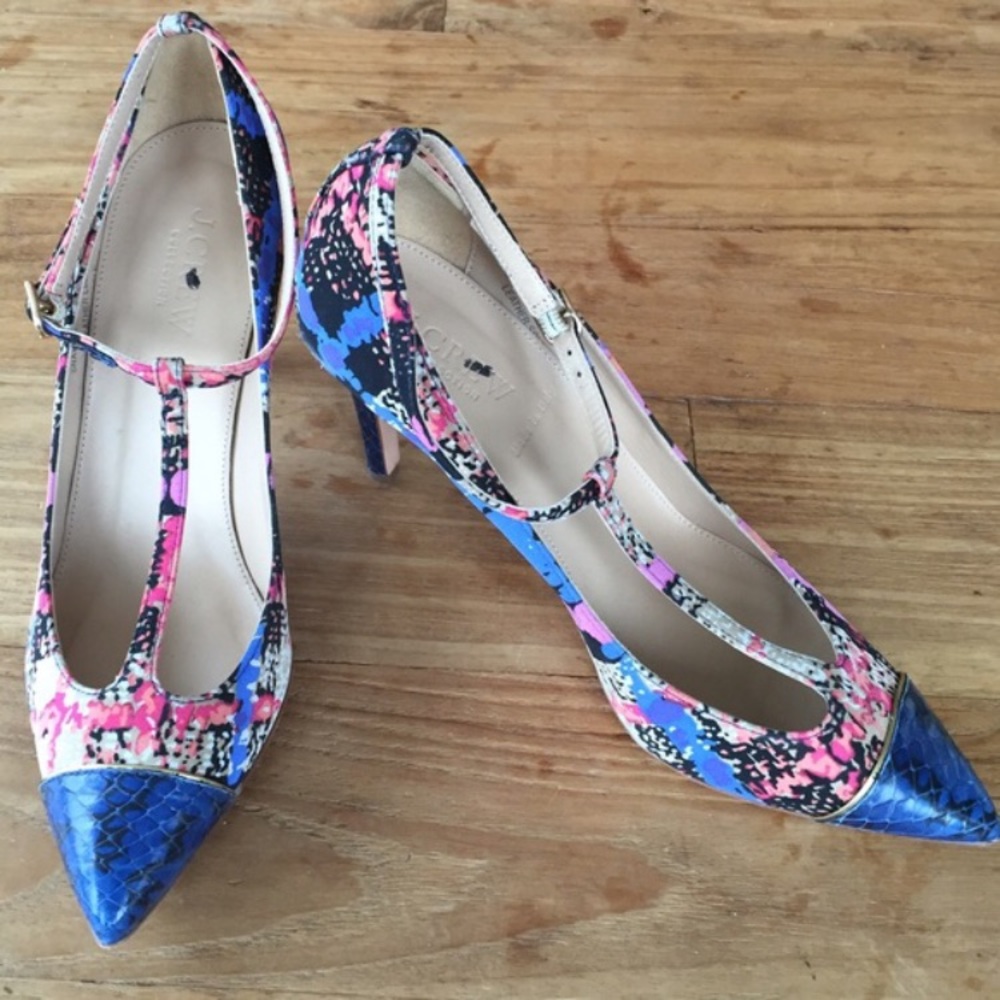 Cute JCREW heels .